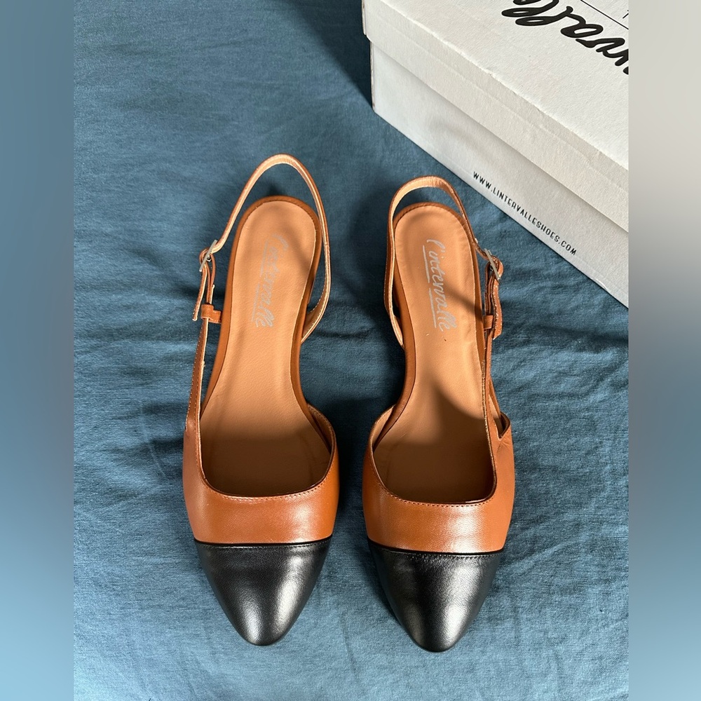 L’INTERVALLE - UDA TAN SLINGBACK SIZE 41 / 10 US